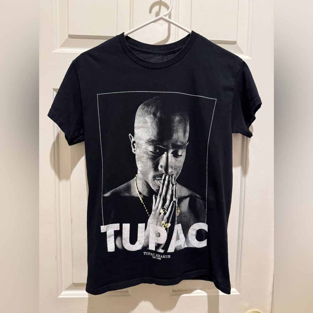 Tupac 71 T-Shirt Size Small